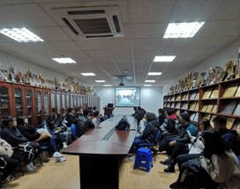 DFAF27EBD49355E4A6DA8D596B69586A